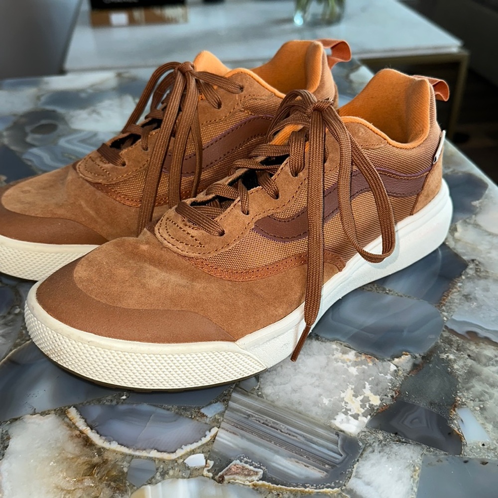 Vans Ultra Range - PRISTINE CONDITION